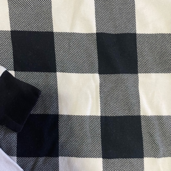 Old Navy unisex pajamas set kids 12 - Picture 4 of 5